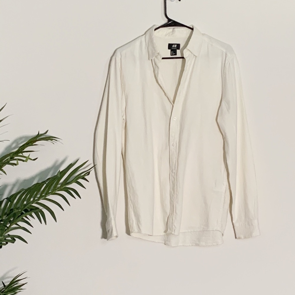 Whitish cream causal button down shirt